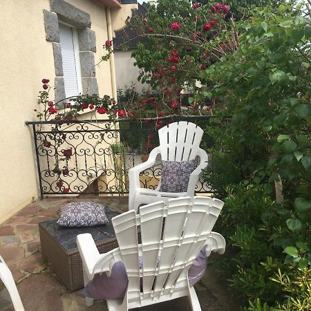Studio Paisible Et Balneo Vezin-le-Coquet Exteriör bild