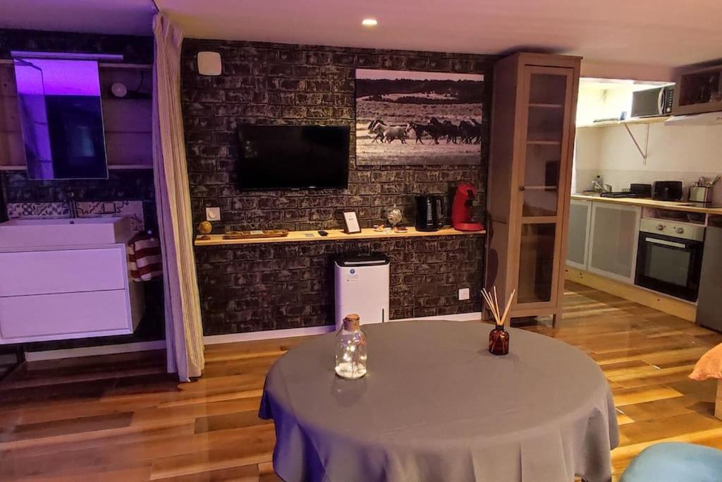 Studio Paisible Et Balneo Vezin-le-Coquet Exteriör bild