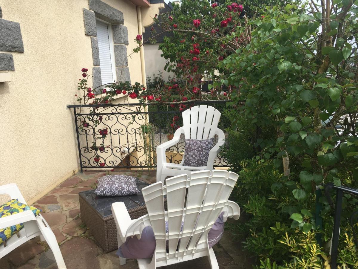 Studio Paisible Et Balneo Vezin-le-Coquet Exteriör bild